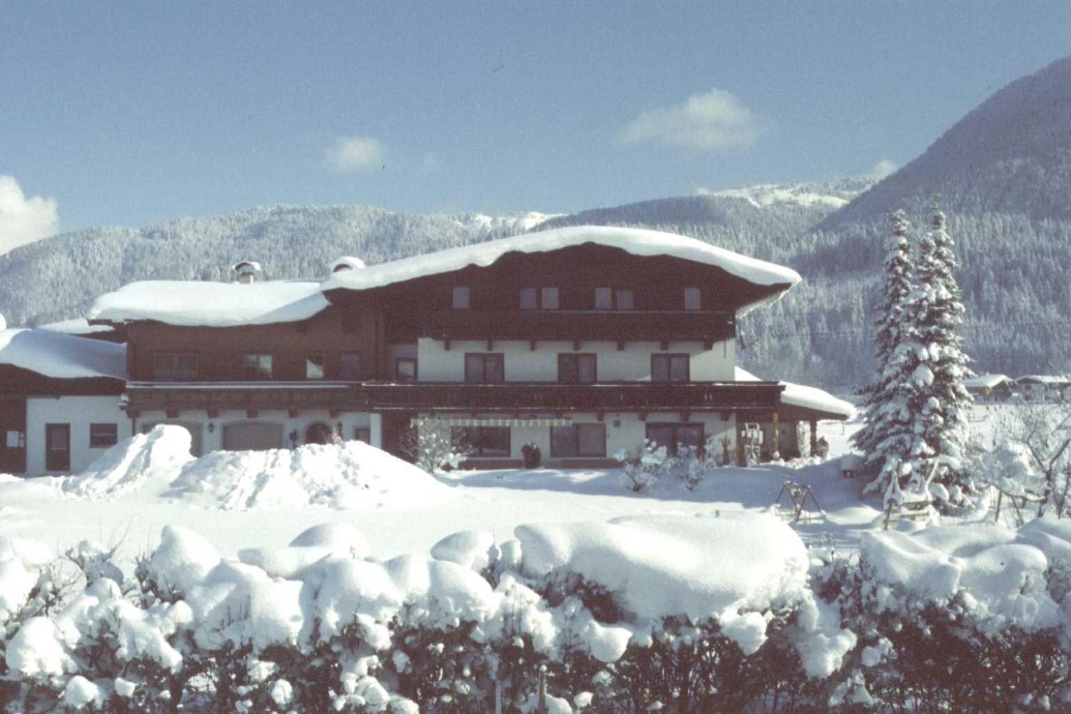 Apartment-Pension Schmiedererhof Санкт Йохан ин Тирол Екстериор снимка